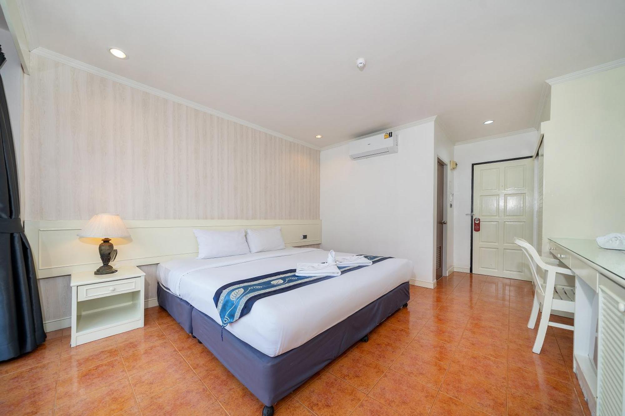 And Apartment *